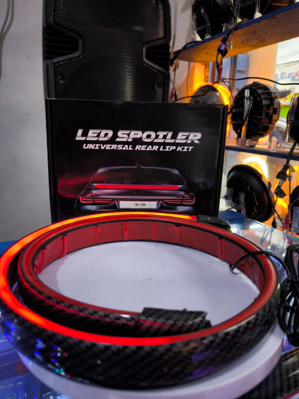 Miniatura 5 de SPOILER FIBRA CARBONO PARA BAUL (TB120)